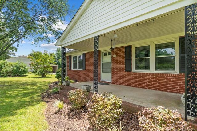 3414 Lee Avenue, Sanford, NC 27332