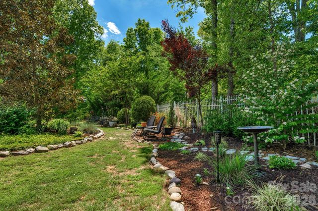 1409 Lightwood Road, Waxhaw, NC 28173