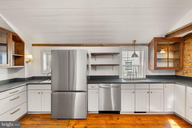 510 S CAMERON ST, Winchester, VA 22601