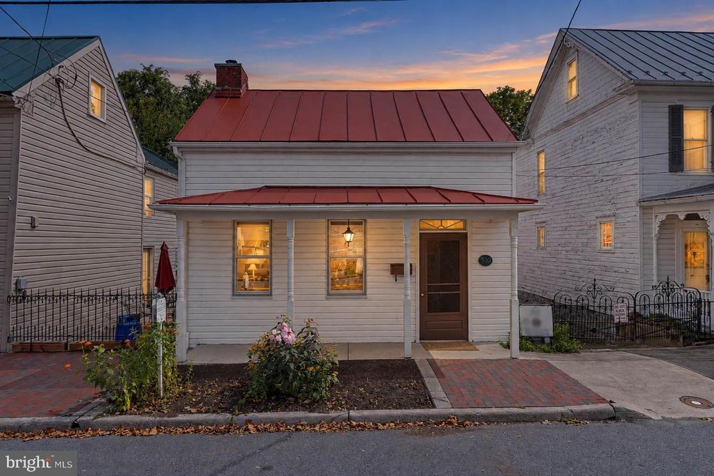 510 S CAMERON ST, Winchester, VA 22601