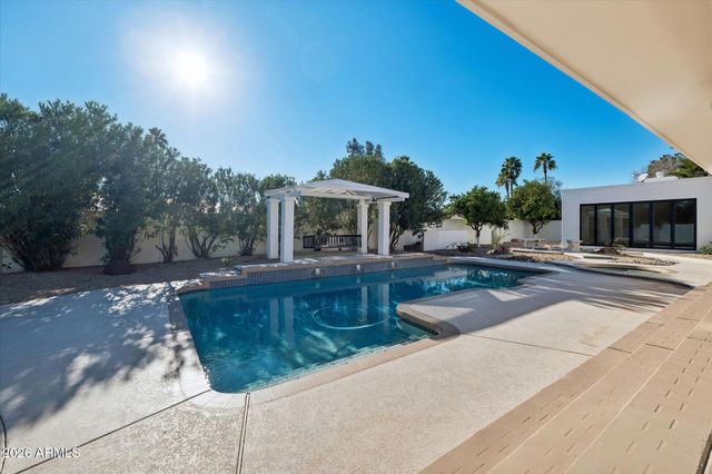 5861 E SAINT JOHN Road, Scottsdale, AZ 85254