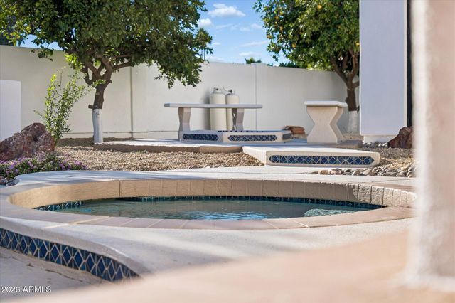 5861 E SAINT JOHN Road, Scottsdale, AZ 85254