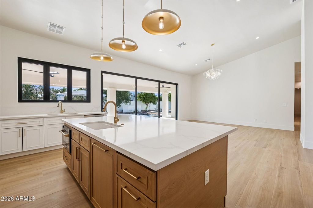 5861 E SAINT JOHN Road, Scottsdale, AZ 85254