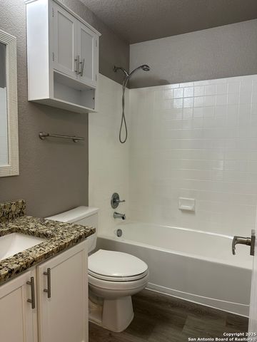 2436 Paddle Creek, San Antonio, TX 78245