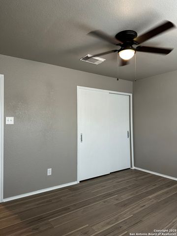 2436 Paddle Creek, San Antonio, TX 78245