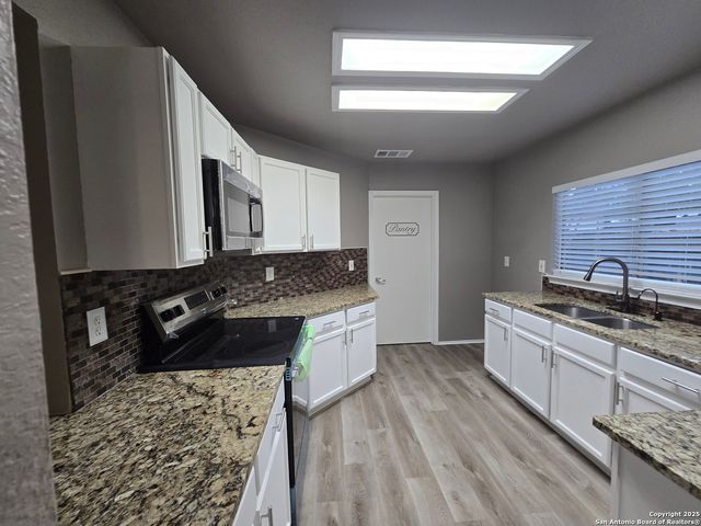 2436 Paddle Creek, San Antonio, TX 78245