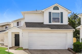 912 Laredo Plaza, Dallas, TX 75211