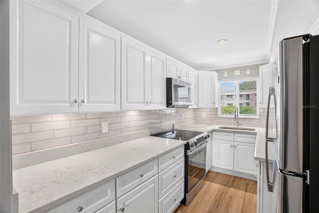 4570 OVERLOOK DRIVE NE 175, St Petersburg, FL 33703
