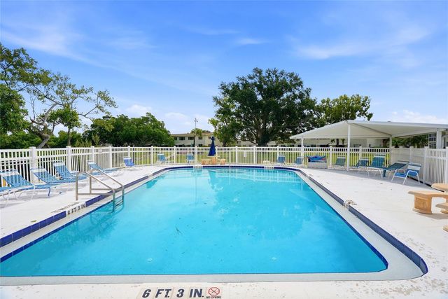 4570 OVERLOOK DRIVE NE 175, St Petersburg, FL 33703