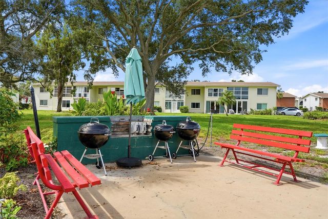 4570 OVERLOOK DRIVE NE 175, St Petersburg, FL 33703