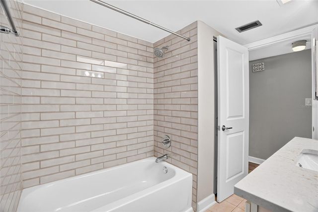 4570 OVERLOOK DRIVE NE 175, St Petersburg, FL 33703