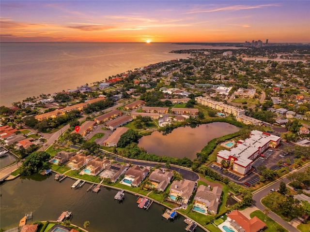 4570 OVERLOOK DRIVE NE 175, St Petersburg, FL 33703