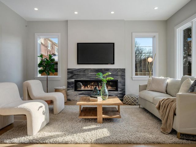 1917 Washington Avenue, Wilmette, IL 60091