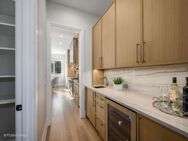 1917 Washington Avenue, Wilmette, IL 60091