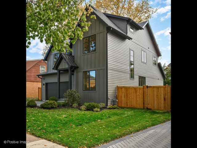 1917 Washington Avenue, Wilmette, IL 60091