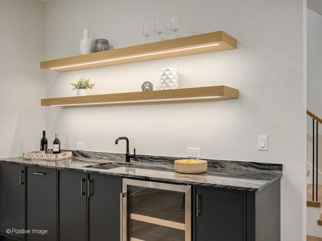 1917 Washington Avenue, Wilmette, IL 60091