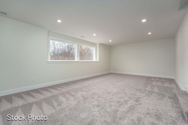 325 Round Hill Road, Kalamazoo, MI 49009