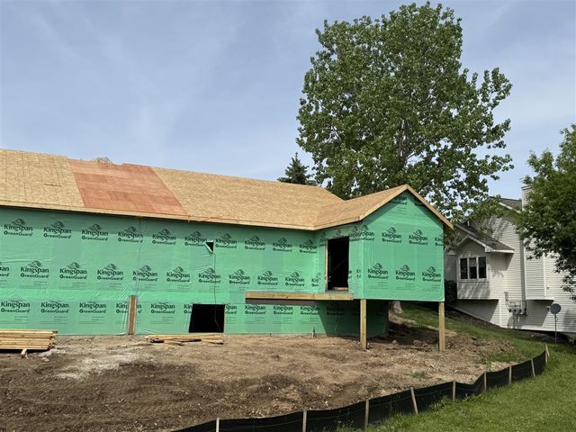 325 Round Hill Road, Kalamazoo, MI 49009