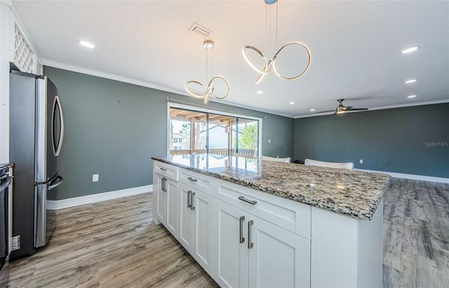 722 116TH AVE N 2002, St Petersburg, FL 33716