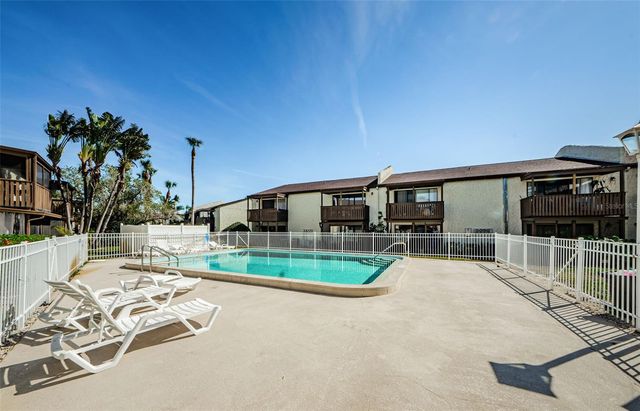 722 116TH AVE N 2002, St Petersburg, FL 33716