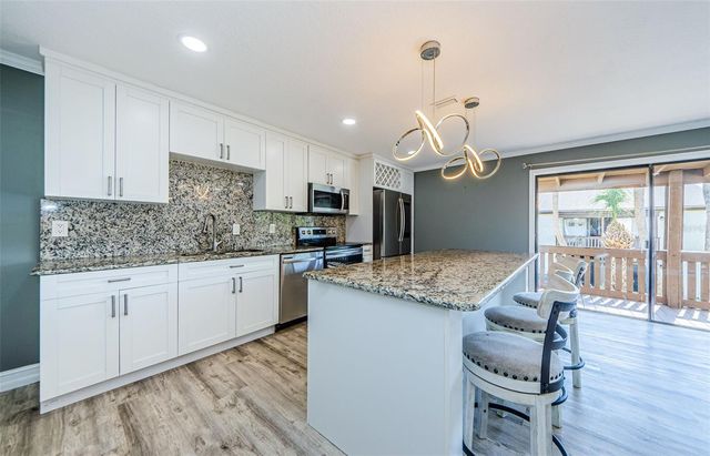 722 116TH AVE N 2002, St Petersburg, FL 33716