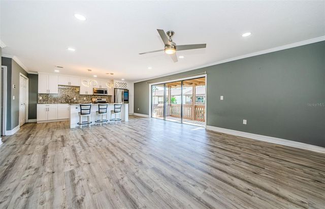 722 116TH AVE N 2002, St Petersburg, FL 33716