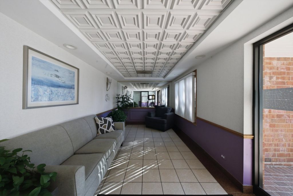 6530 W Irving Park Road 309, Chicago, IL 60634 — photo 4