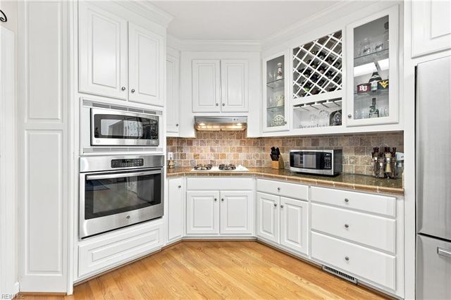 20143 W Magnolia CT, Smithfield, VA 23430