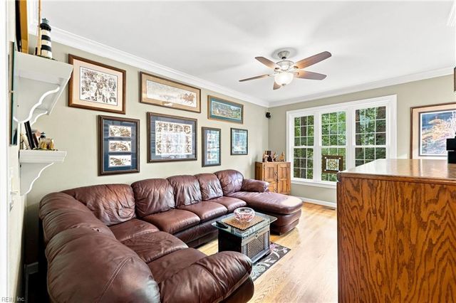 20143 W Magnolia CT, Smithfield, VA 23430