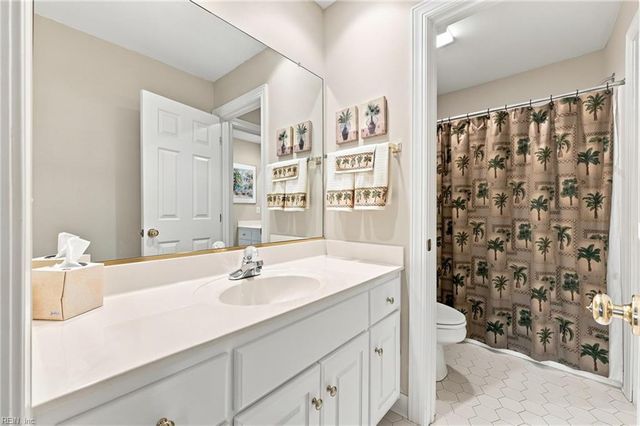 20143 W Magnolia CT, Smithfield, VA 23430
