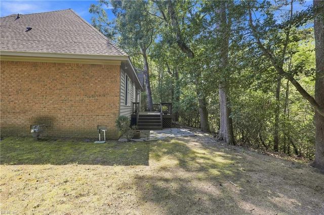 20143 W Magnolia CT, Smithfield, VA 23430