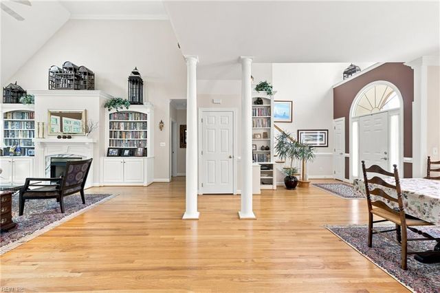 20143 W Magnolia CT, Smithfield, VA 23430