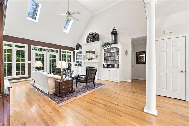 20143 W Magnolia CT, Smithfield, VA 23430