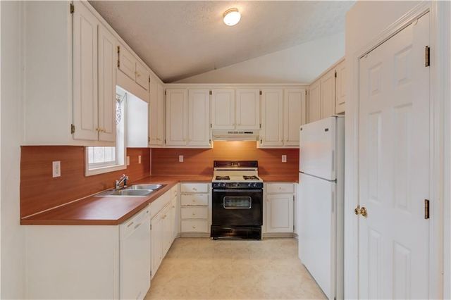 4742 Shay Terrace, Buford, GA 30519