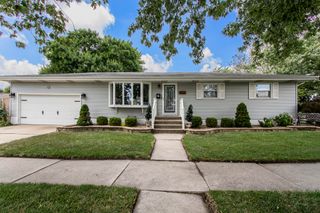 1924 Tulip Lane, Munster, IN 46321