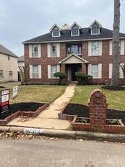 9731 New Kent Drive, Sugar Land, TX 77498