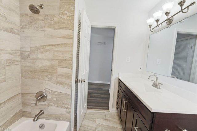 2617 N Elizabeth Harbor DR, Chesapeake, VA 23321