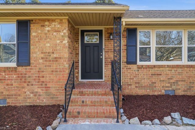 2617 N Elizabeth Harbor DR, Chesapeake, VA 23321