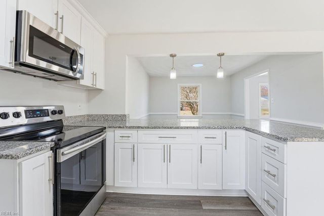 2617 N Elizabeth Harbor DR, Chesapeake, VA 23321