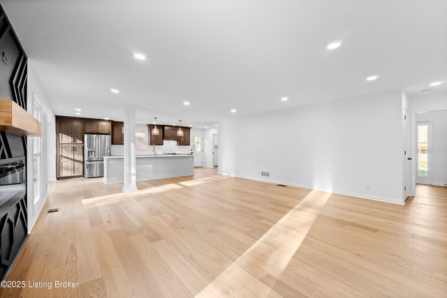 508 Nickleby Way, Louisville, KY 40245