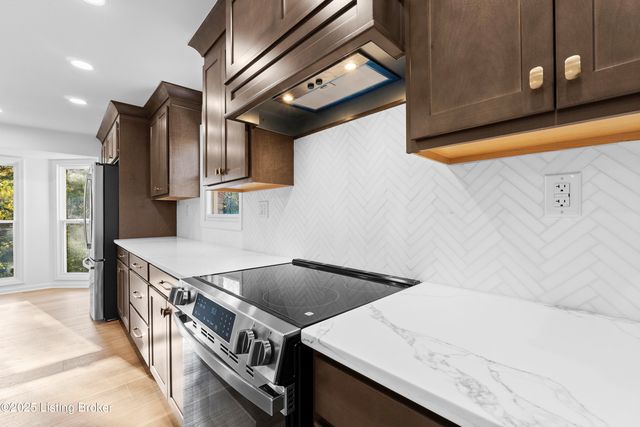 508 Nickleby Way, Louisville, KY 40245