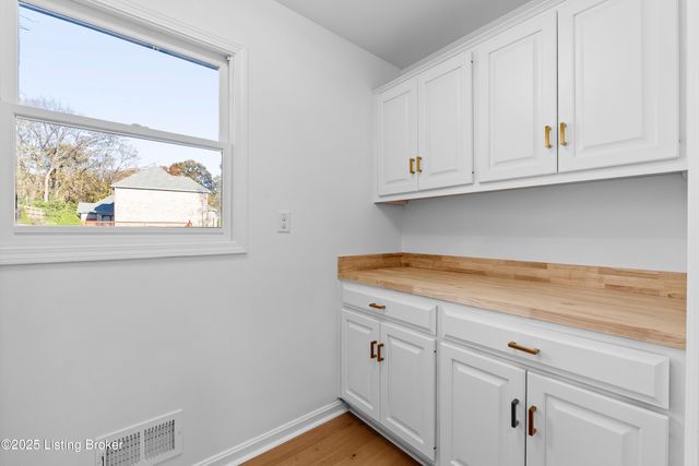 508 Nickleby Way, Louisville, KY 40245