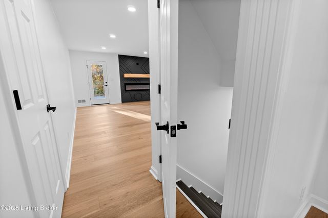 508 Nickleby Way, Louisville, KY 40245