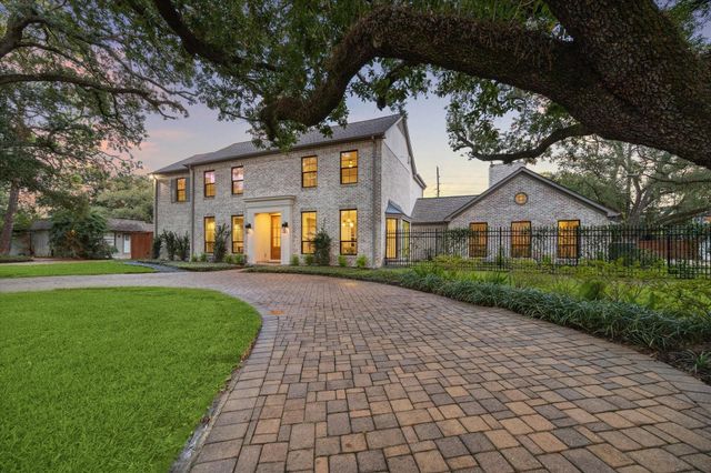 5665 Pine Forest Road, Houston, TX 77056