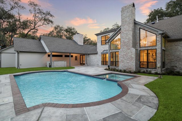5665 Pine Forest Road, Houston, TX 77056