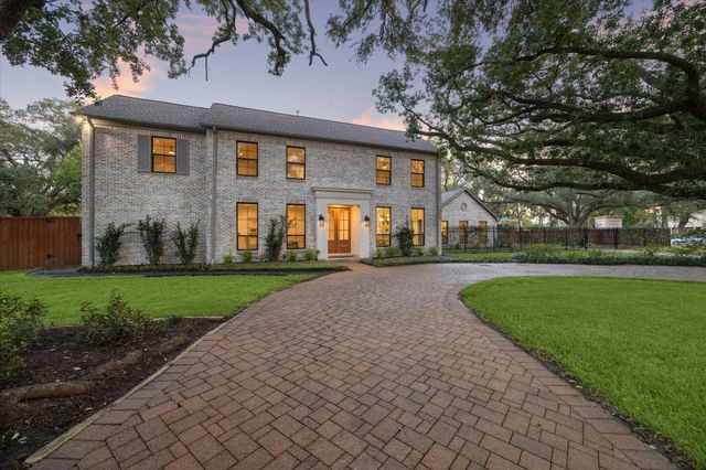 5665 Pine Forest Road, Houston, TX 77056