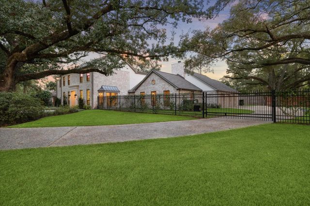 5665 Pine Forest Road, Houston, TX 77056