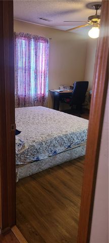 1009 Cottonwood Street, Rogers, AR 72758