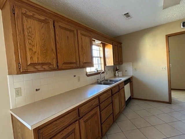 1009 Cottonwood Street, Rogers, AR 72758