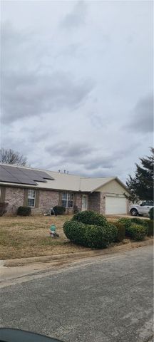1009 Cottonwood Street, Rogers, AR 72758